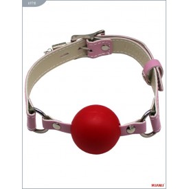 Красный пластиковый кляп-шар с фиксацией розовыми ремешками